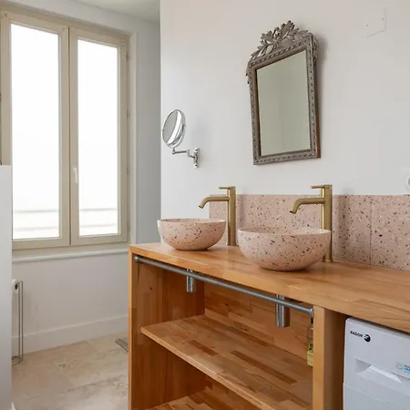 Le St Ayoul -chic & Centre Appartement
