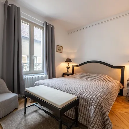 Le St Ayoul -chic & Centre Provins